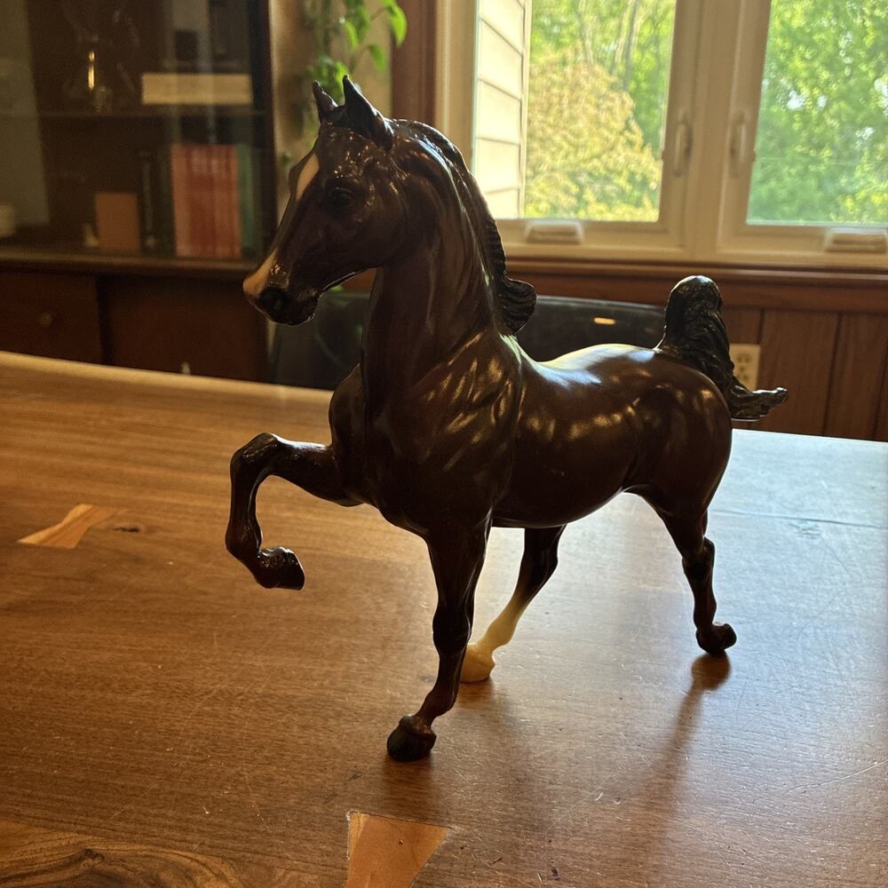 Breyer 1994 Five Gaited Saddlebred #904 "CH Imperator"